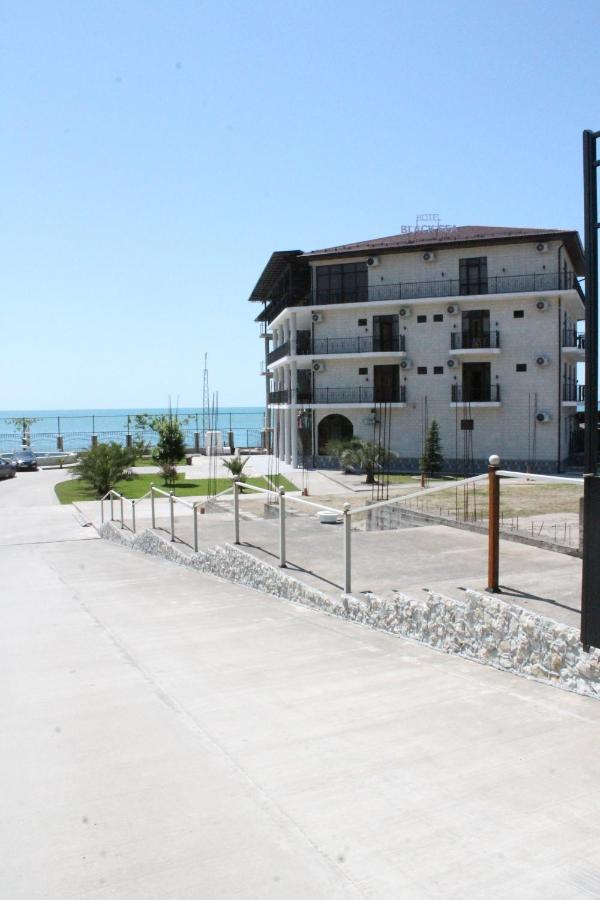 Hotel Black Sea Sukhumi Exterior foto
